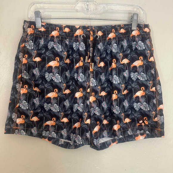 Eight X Swim Trunks Medium 32-38" waist 3.5" inseam Gently worn 100% polyester - Picture 2 of 5